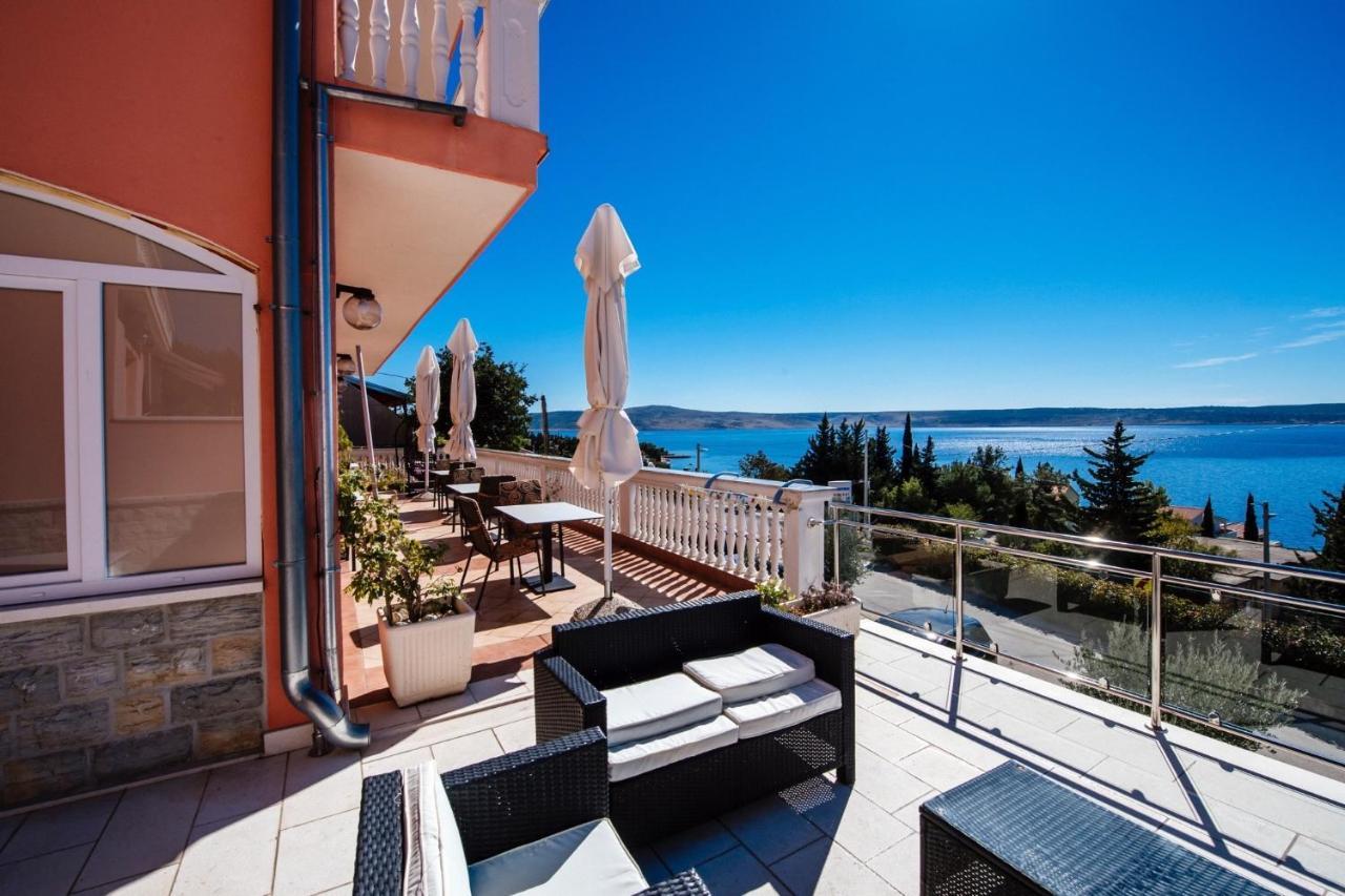 Apartments By The Sea Starigrad, Paklenica - 16421 エクステリア 写真