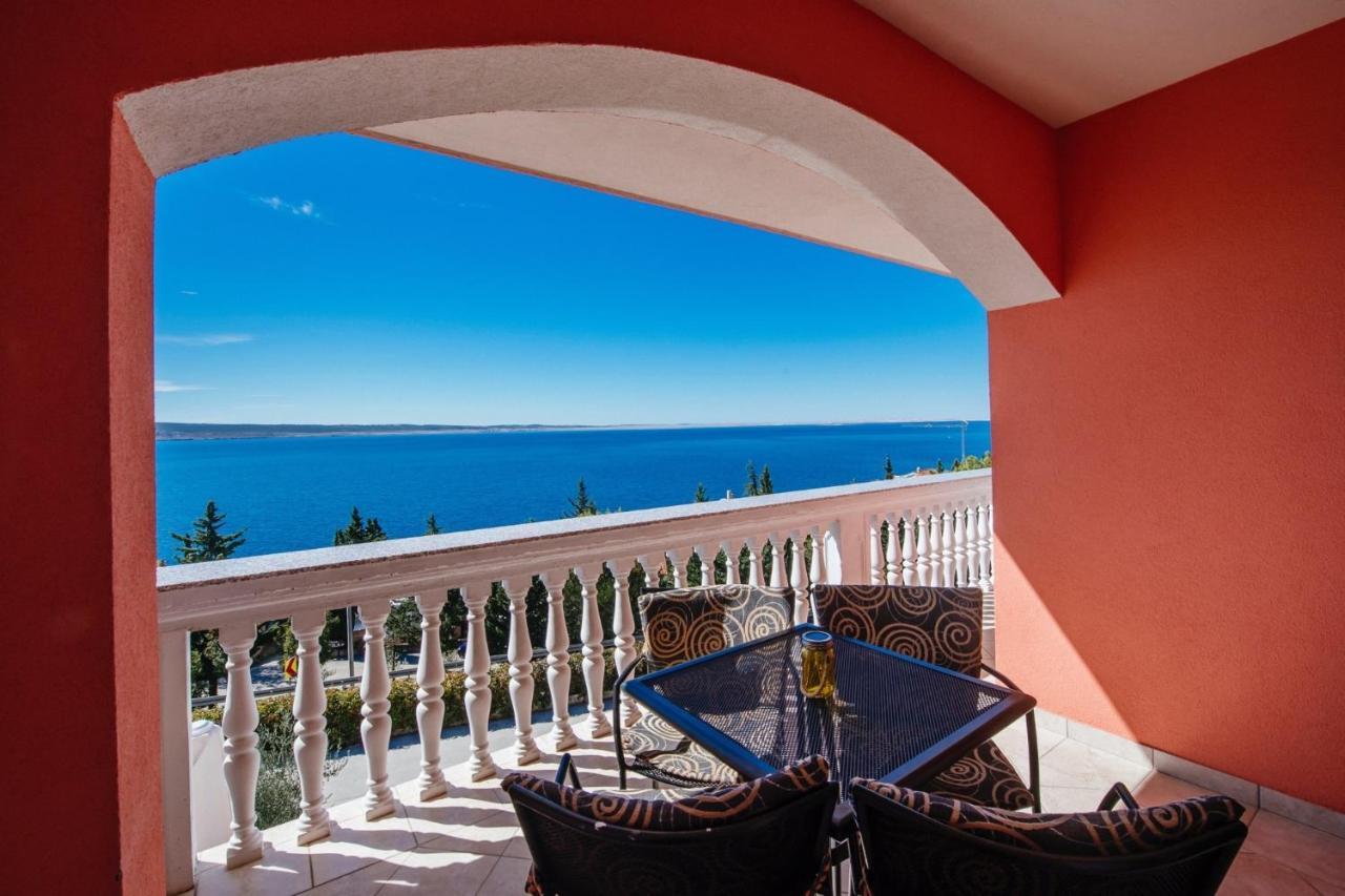 Apartments By The Sea Starigrad, Paklenica - 16421 エクステリア 写真